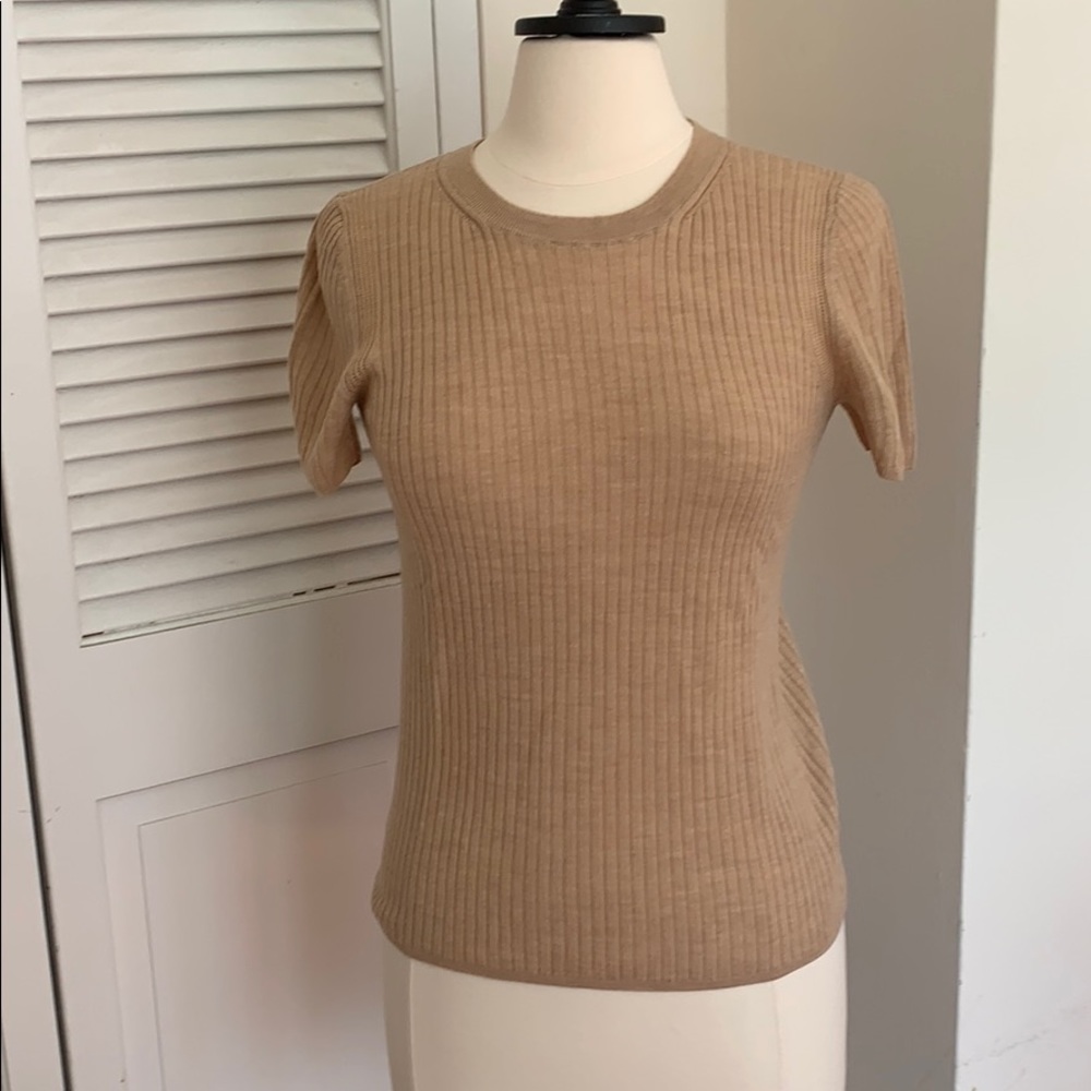 NWOT, BANANA REPUBLIC Women’s short sleeve